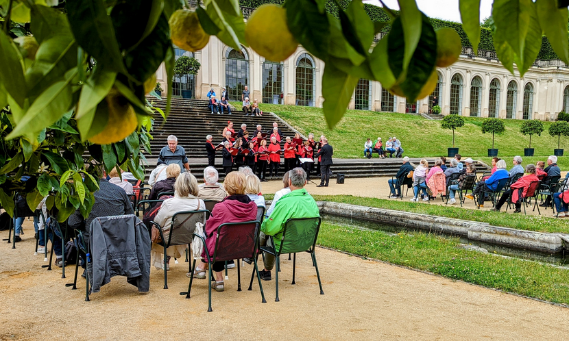 Chorauftritt zu den Sächsischen Zitrustagen im Barockgarten
